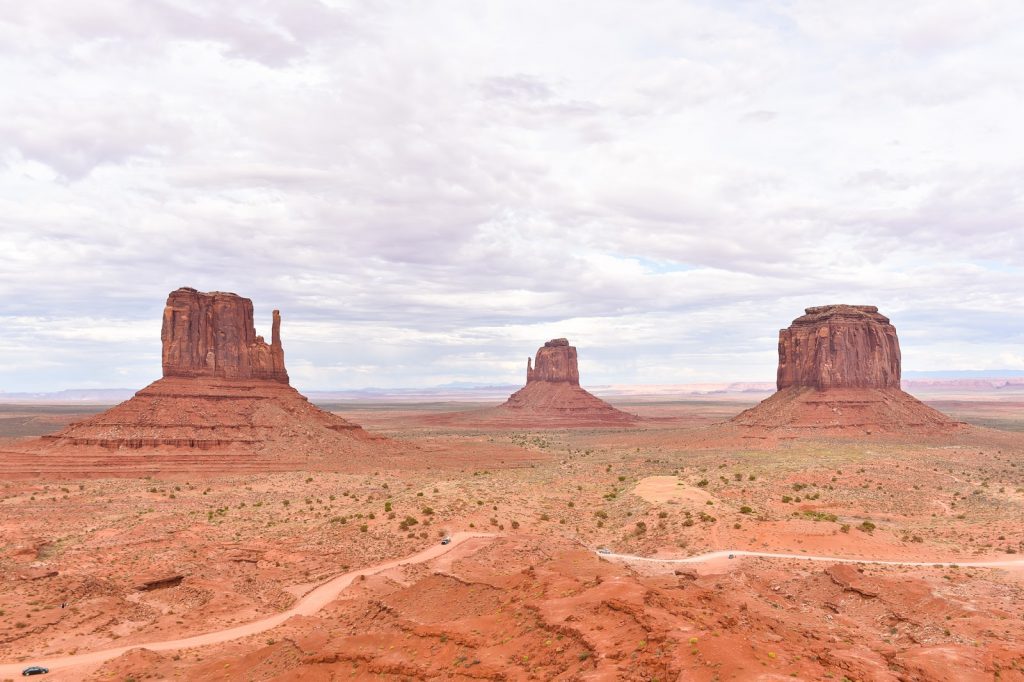 road trip usa monument valley 
