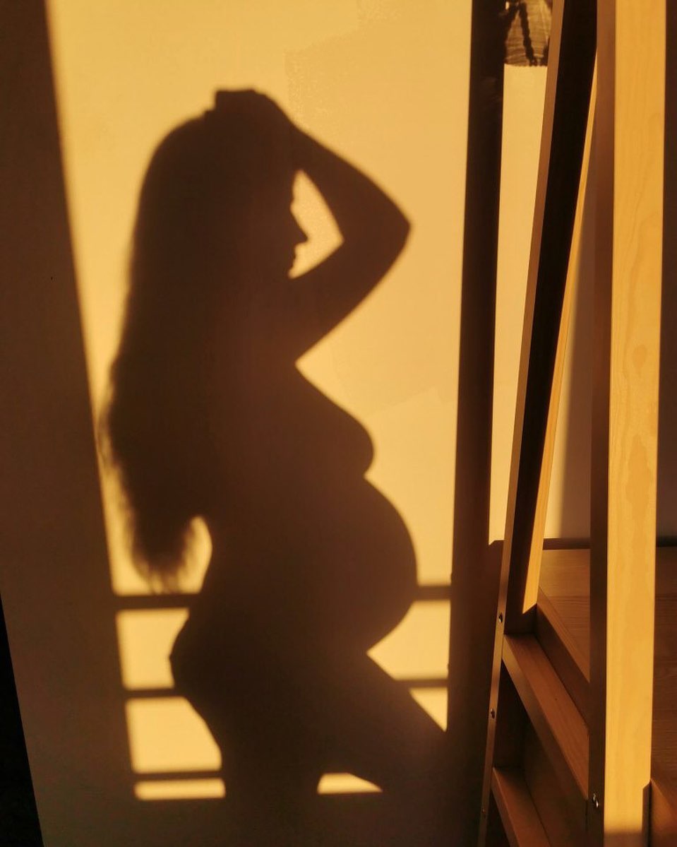 Comment faire une jolie photo enceinte ? Voici mes idées shooting de grossesse !